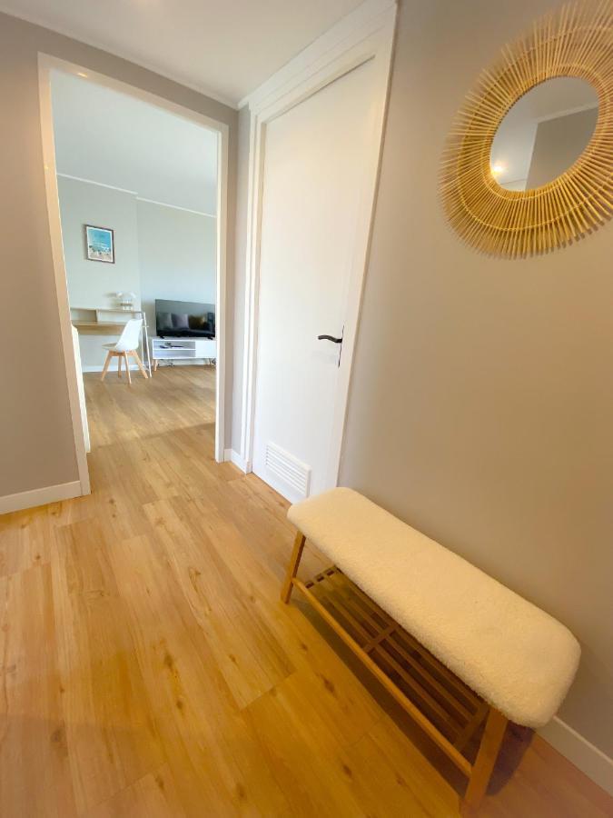 Le Jean De Fiennes Apartment Calais Exterior photo